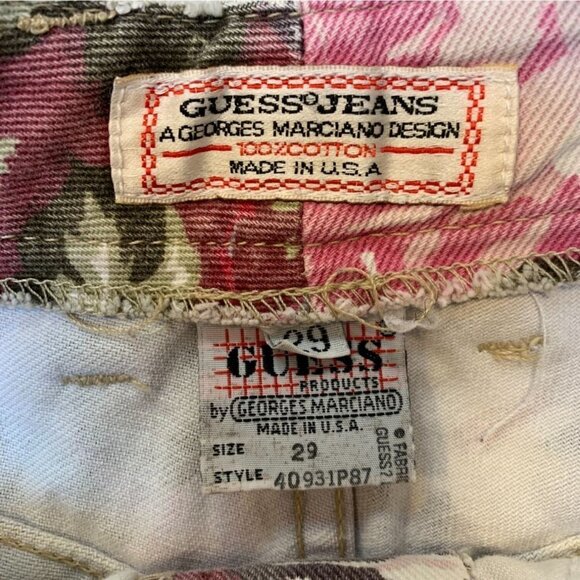 Vintage 80s GUESS Womens High Waist Floral Pink Denim Shorts Size 29 / 25" Waist - Picture 6 of 7